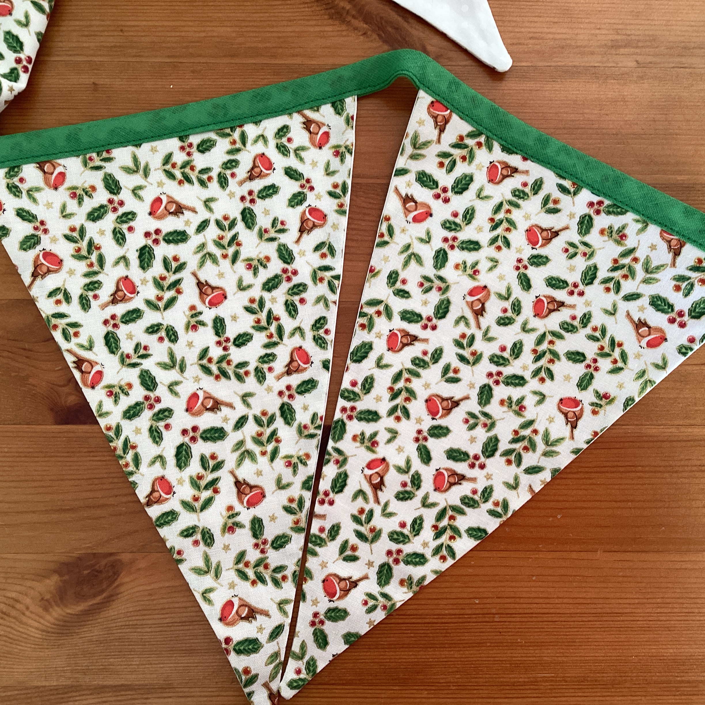 Christmas Bunting - little robins on white
