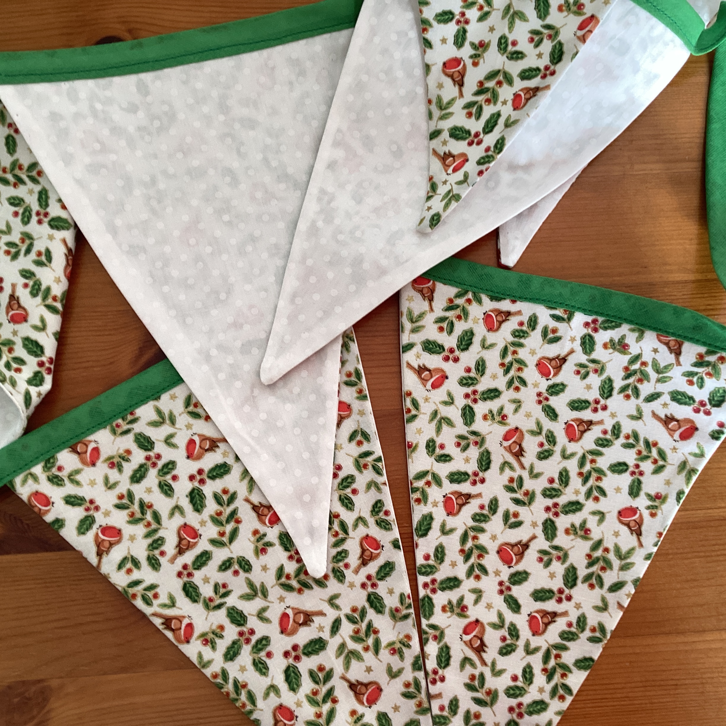 Christmas Bunting - little robins on white