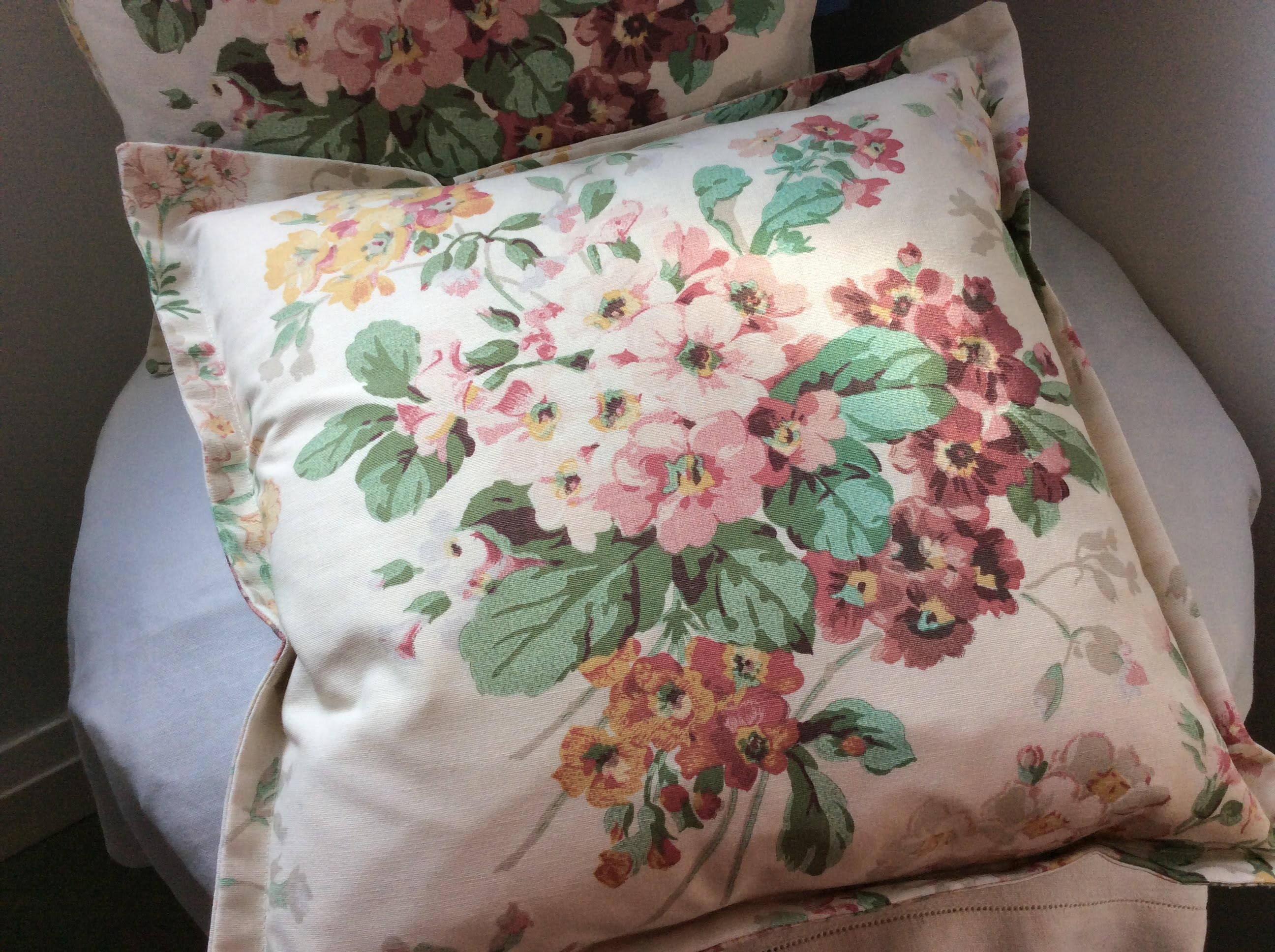 Cushions - dusty pink flowers