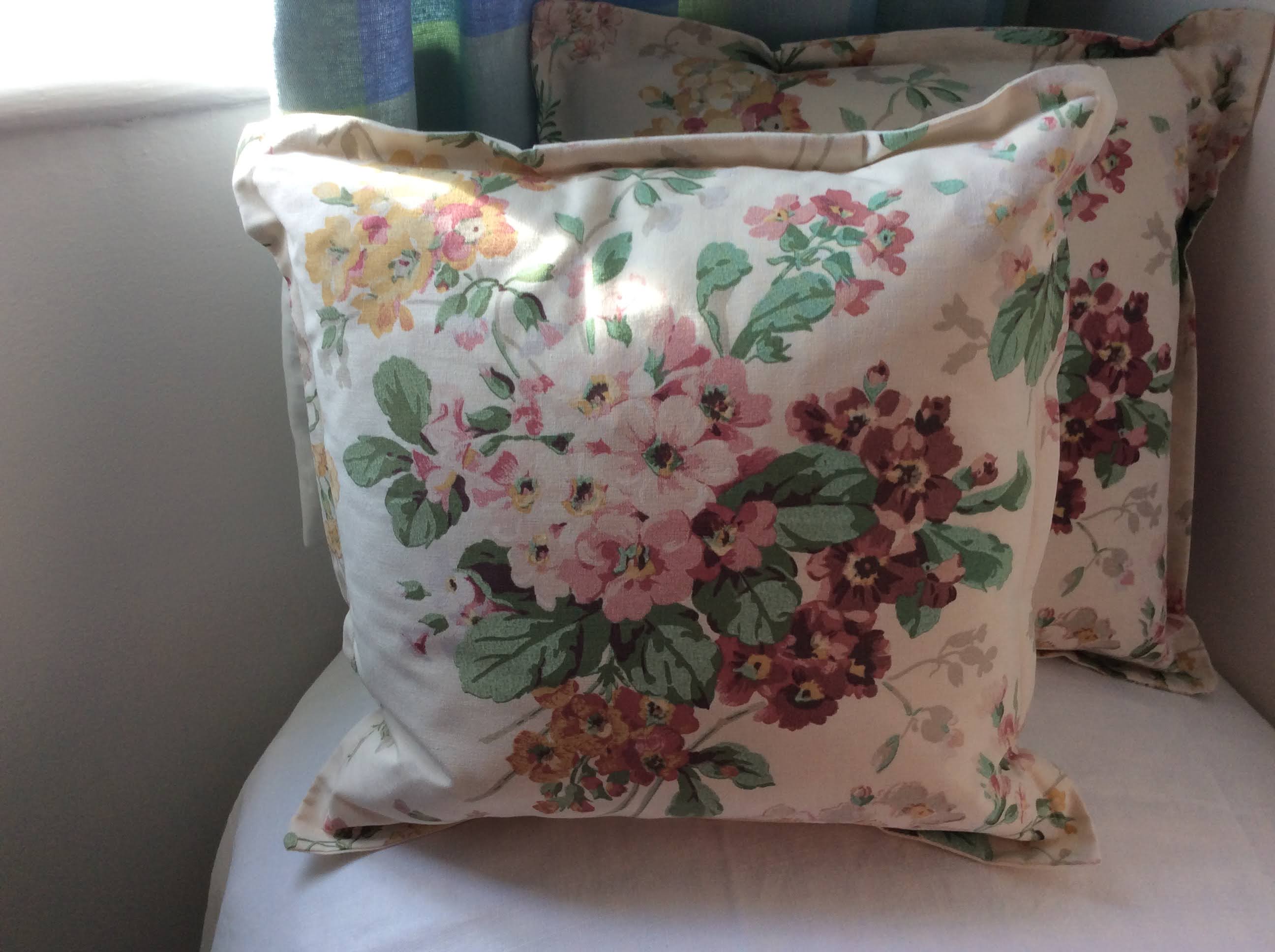 Cushions - dusty pink flowers