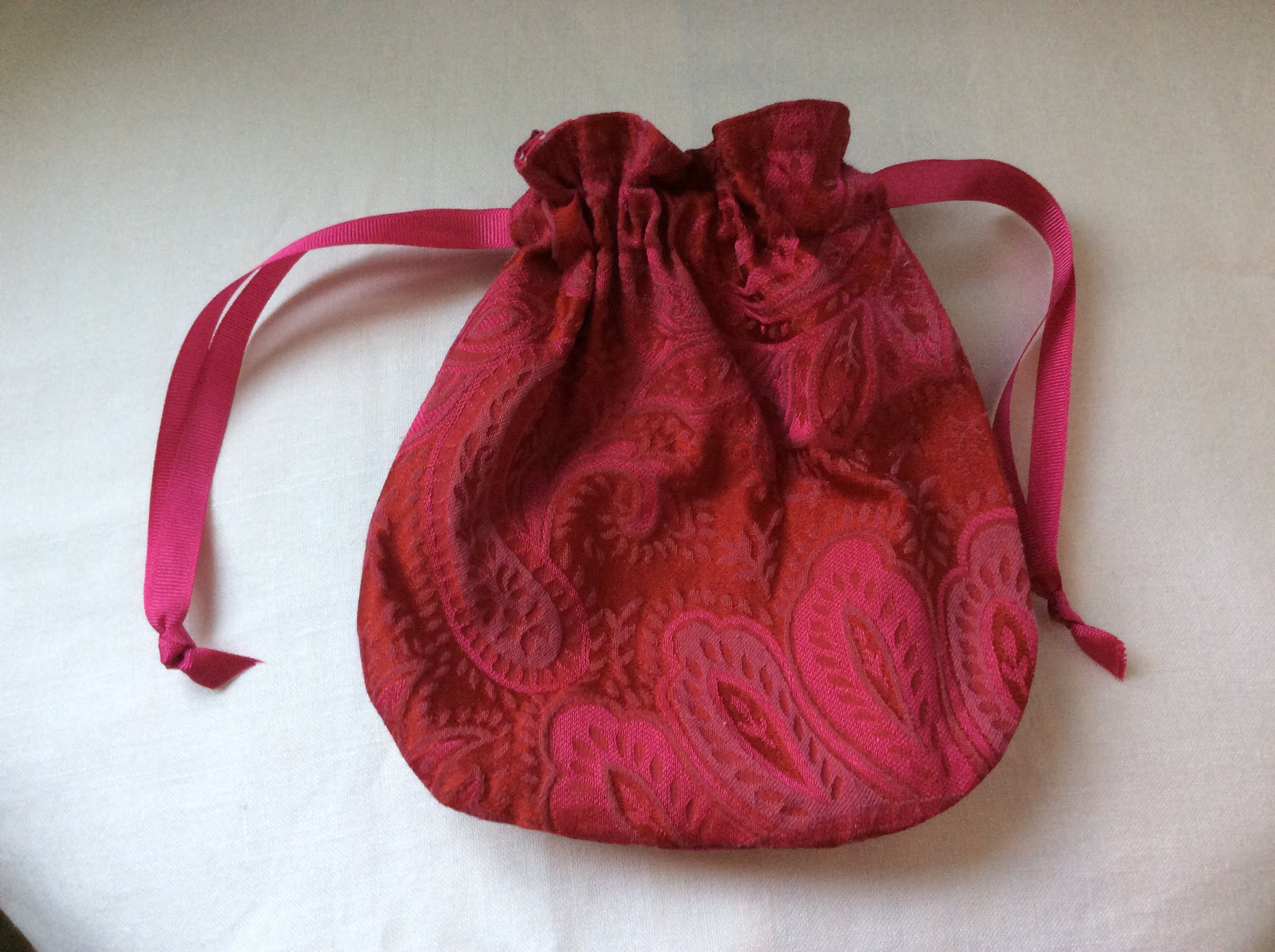 Drawstring Bag - pink brocade