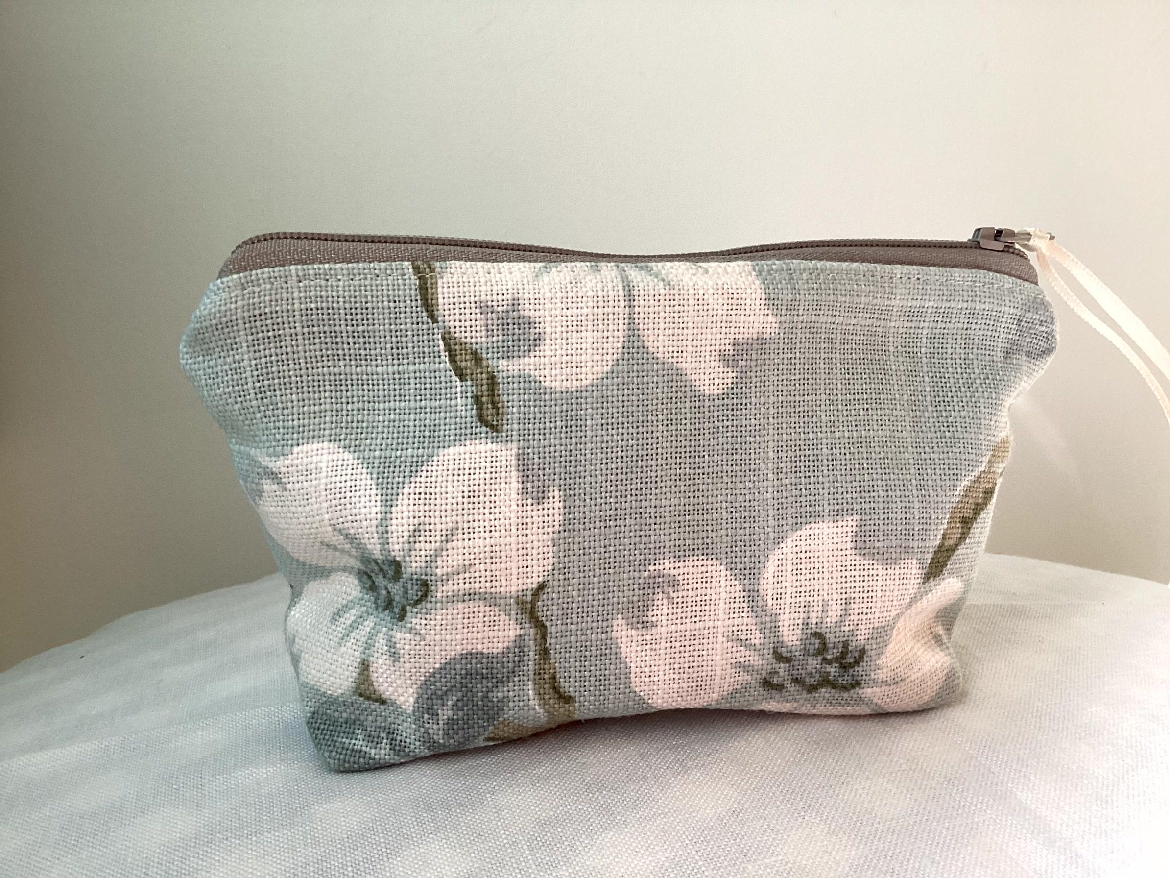 Zipped Pouch (small) - grey flowers and branches