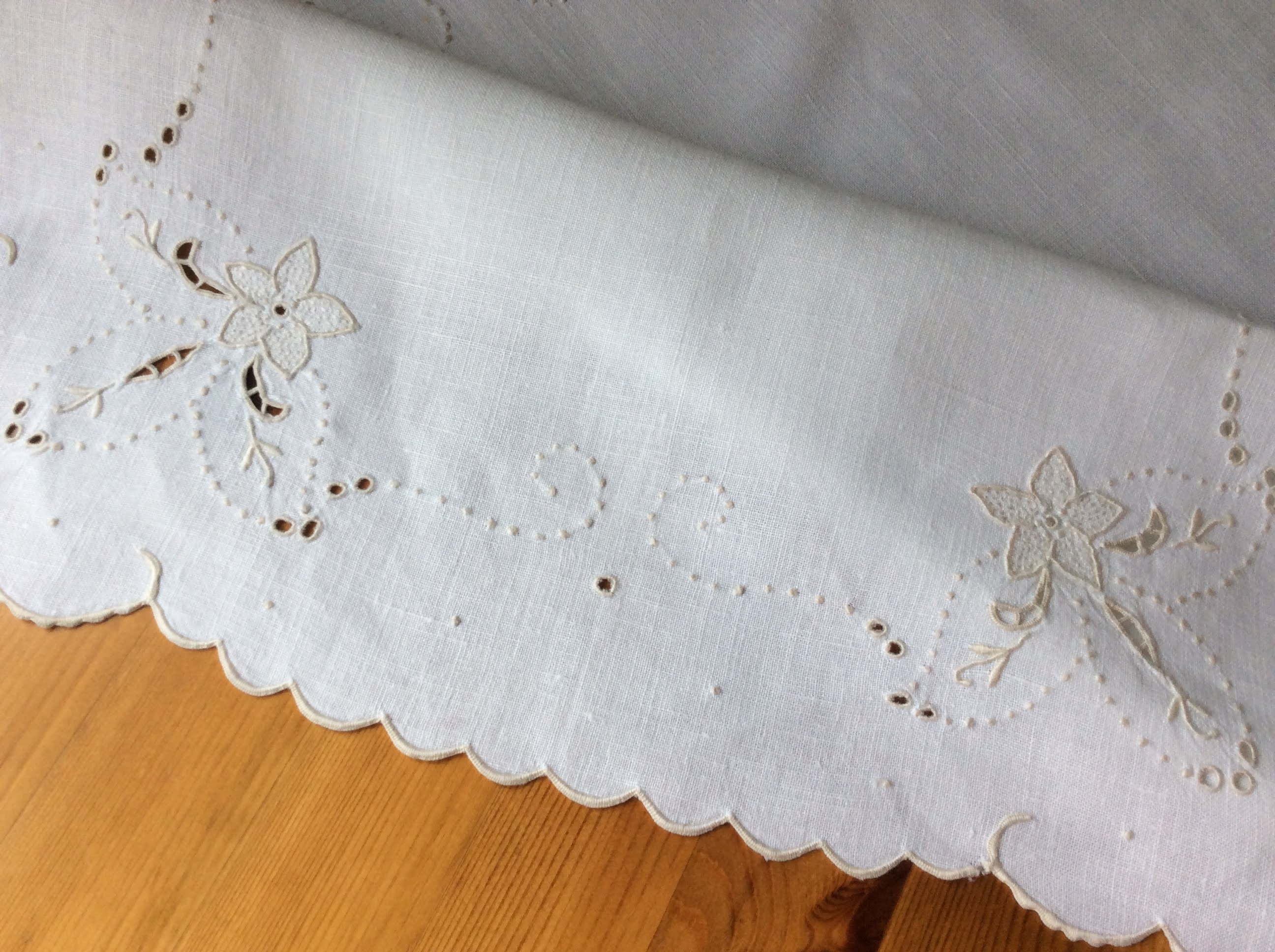 Embroidered Tray Cloth - beige flowers