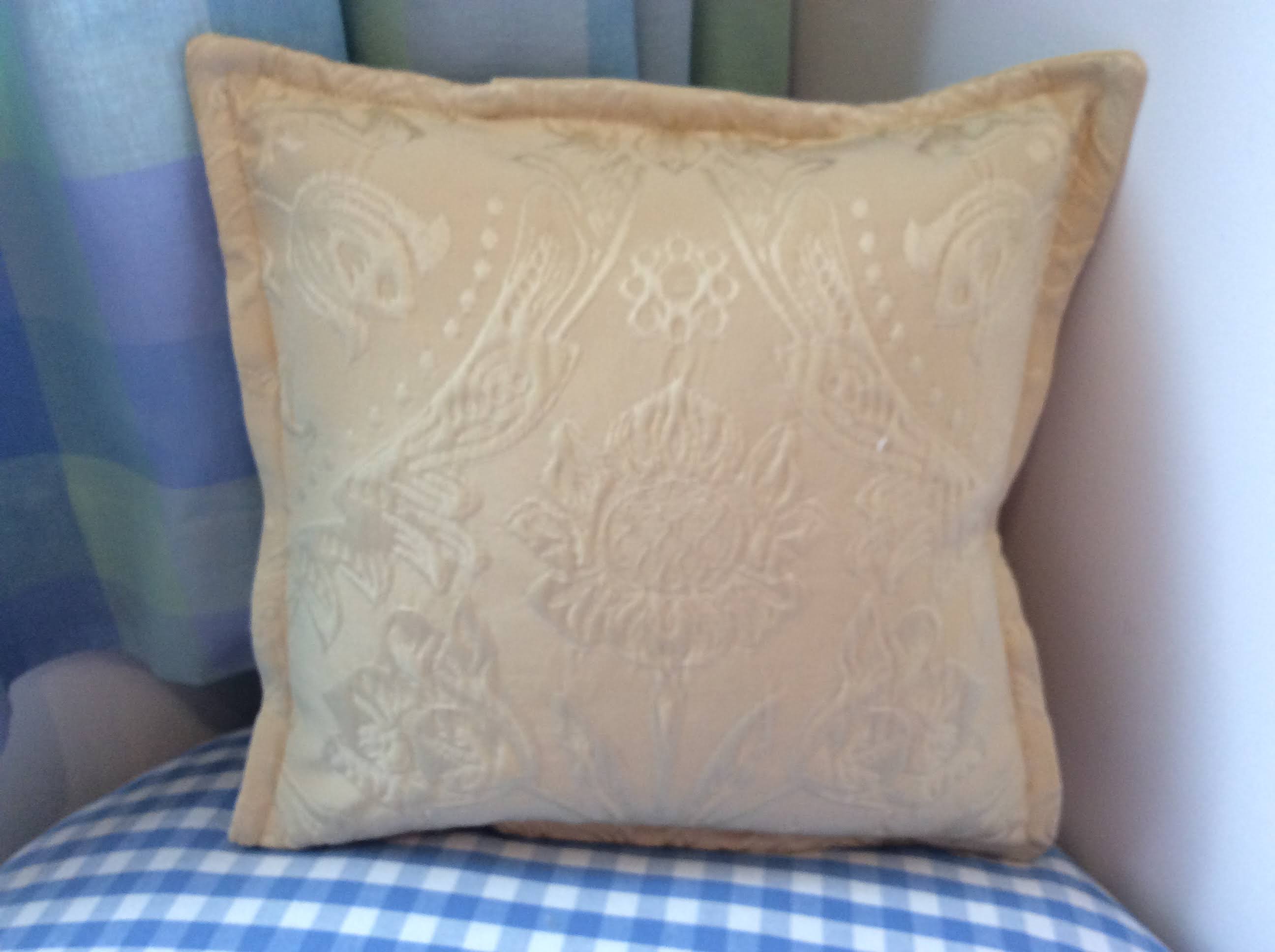 Cushion - gold brocade