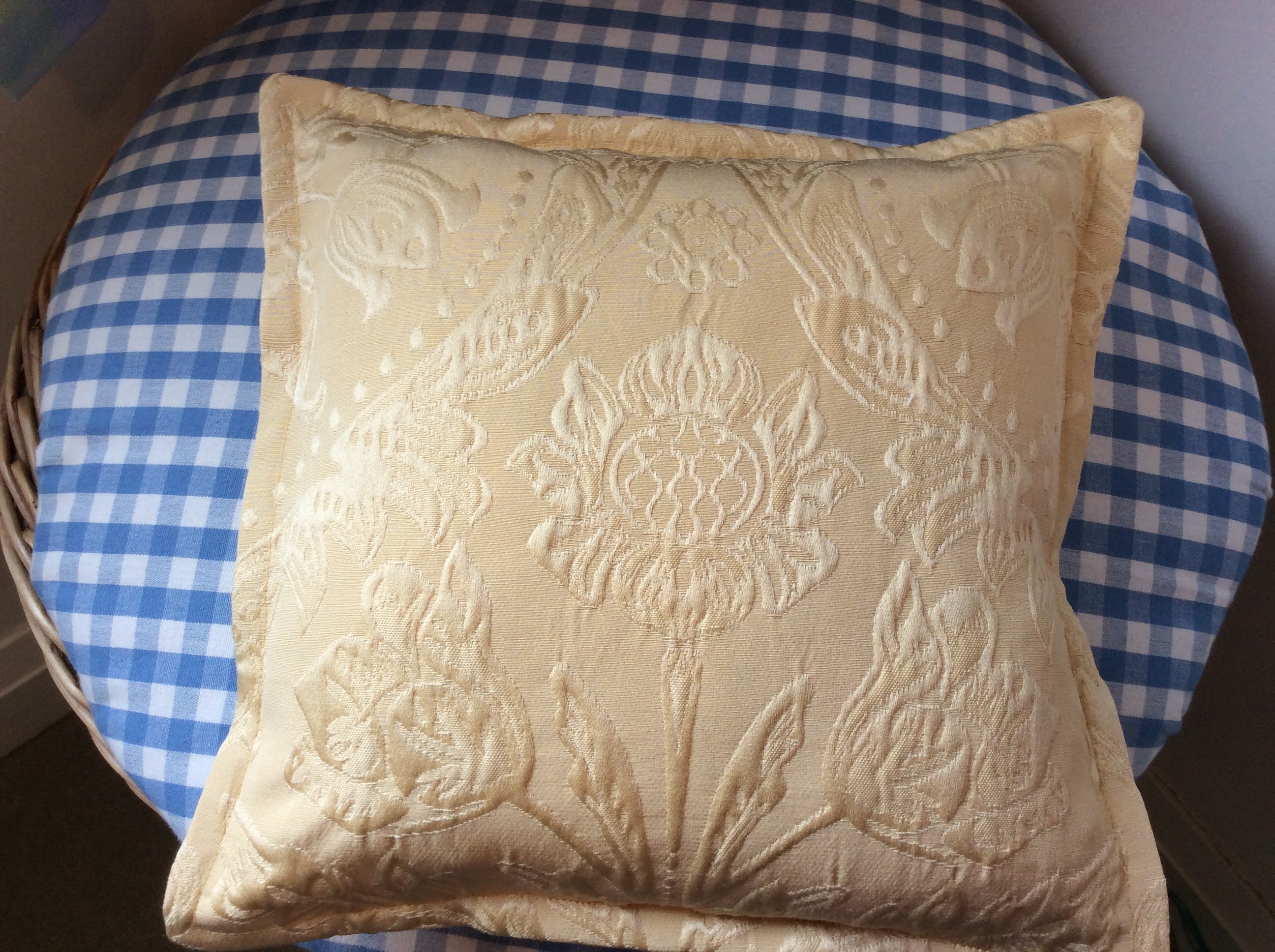 Cushion - gold brocade