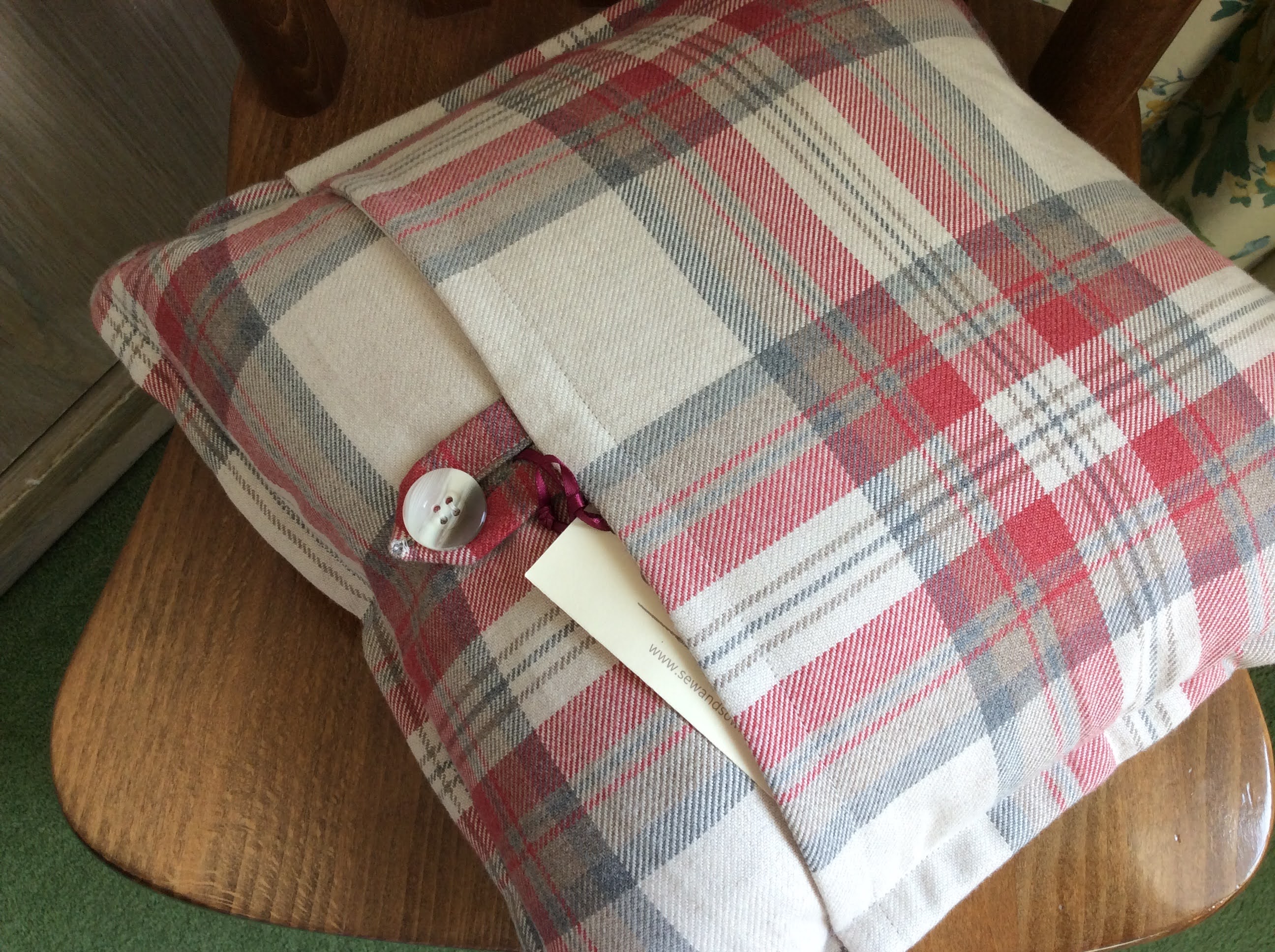 Cushion - red and beige checks