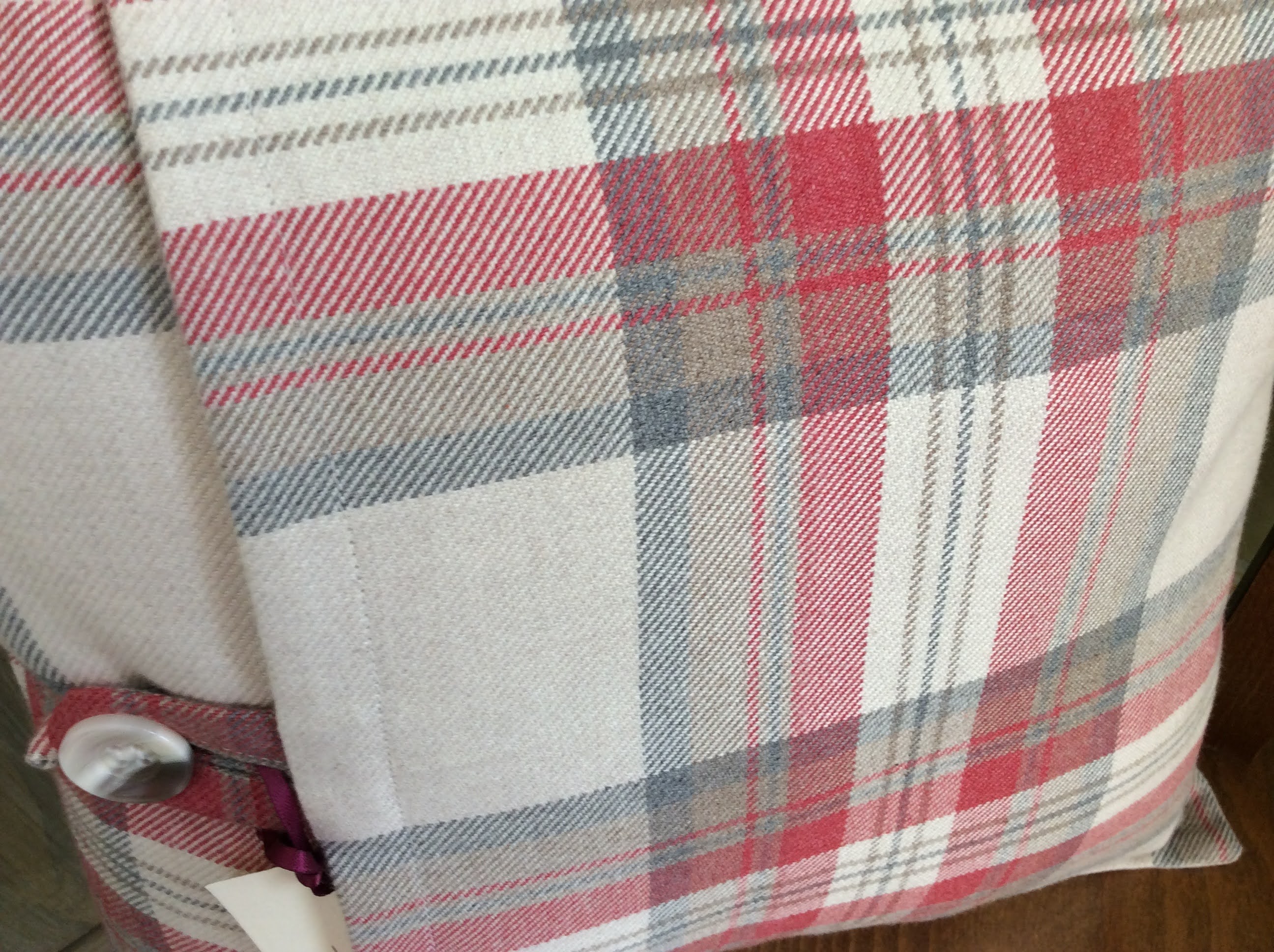 Cushion - red and beige checks