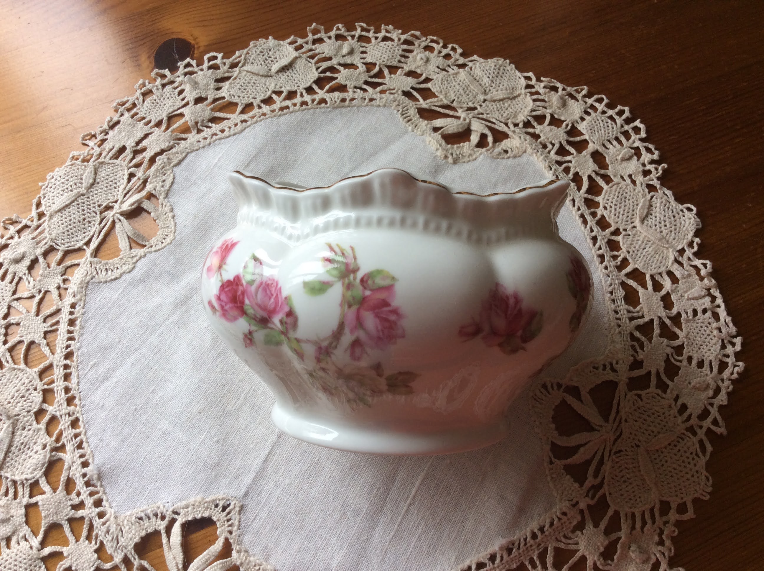 Small Vintage Posy Bowl - Aynsley pink roses