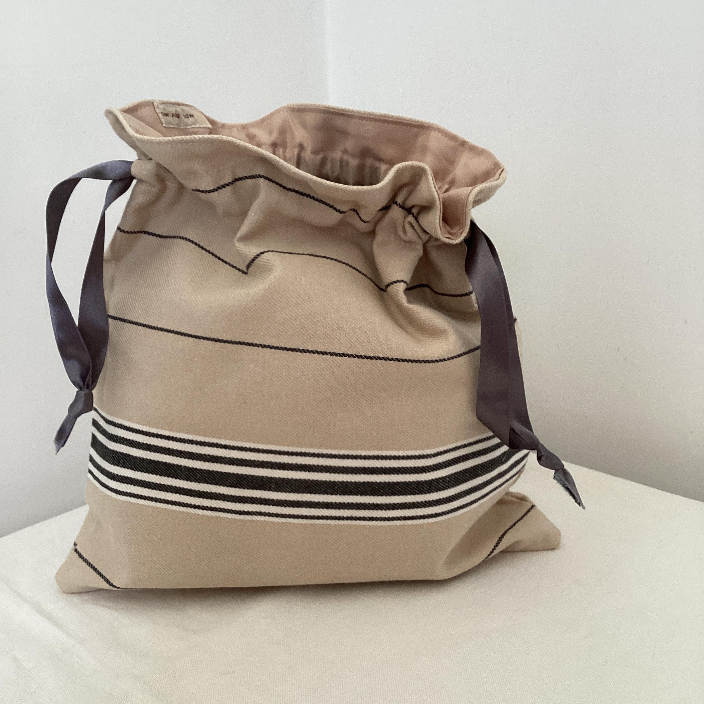Drawstring Bag - black stripe