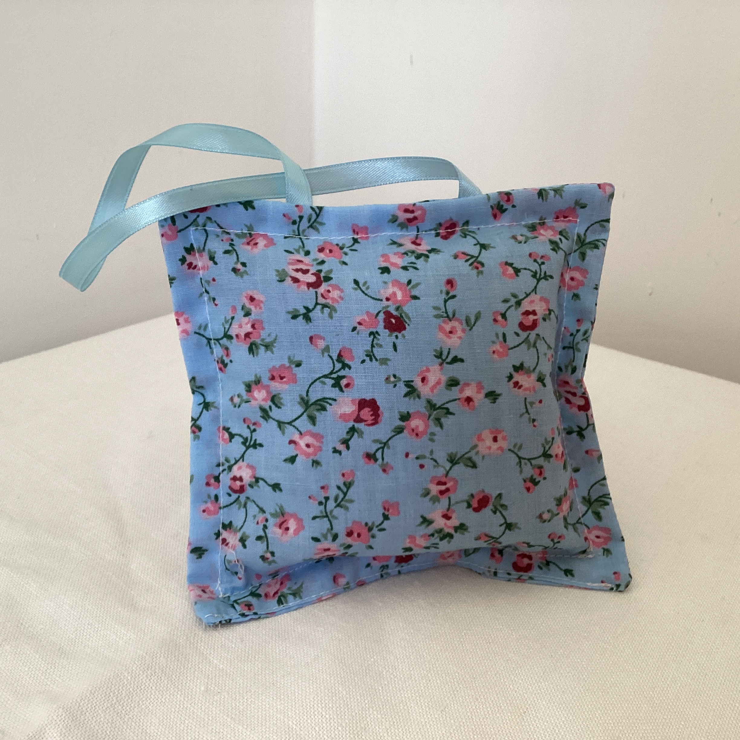 Lavender Bag - blue with ditsy flowers