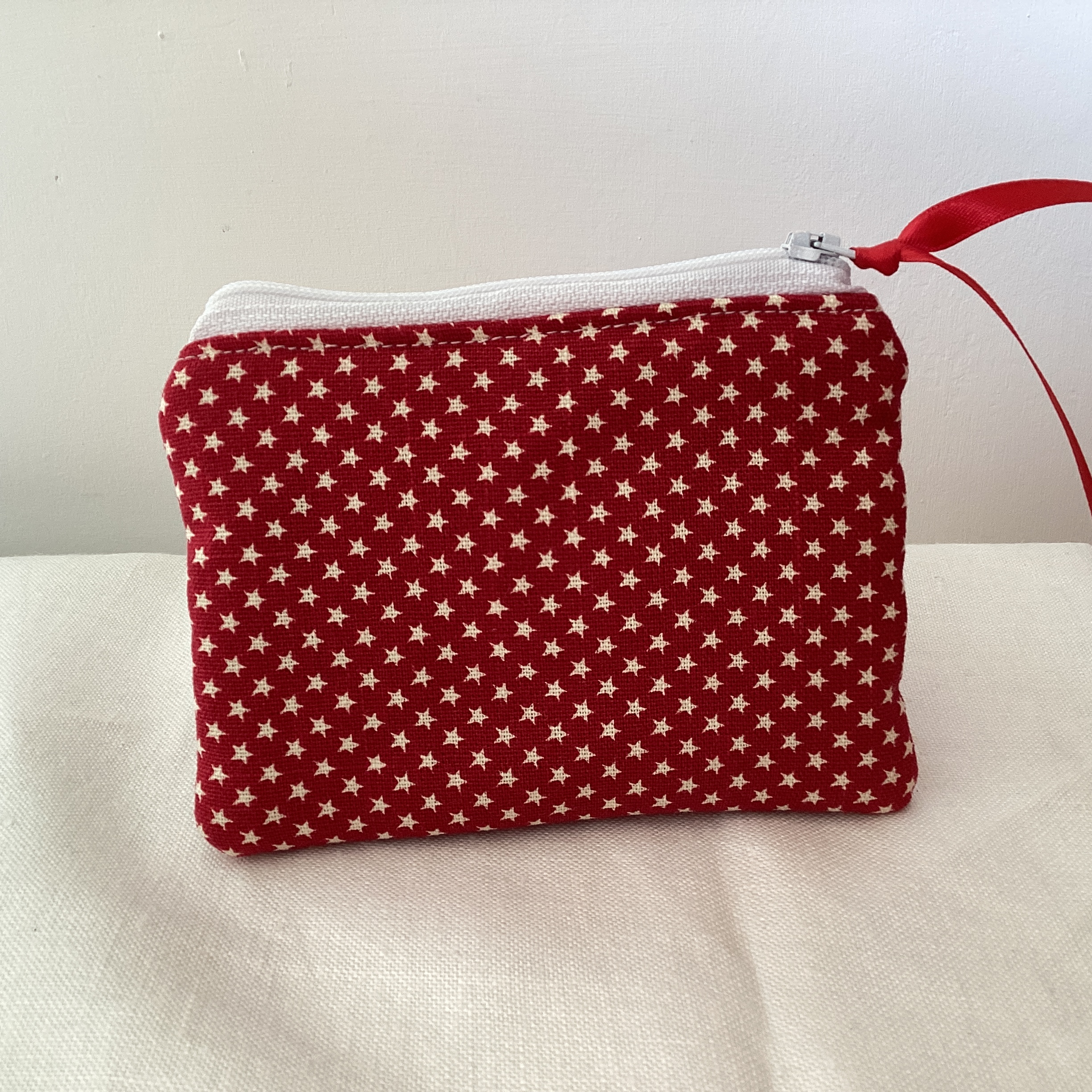 Zipped Coin Purse - red and white stars