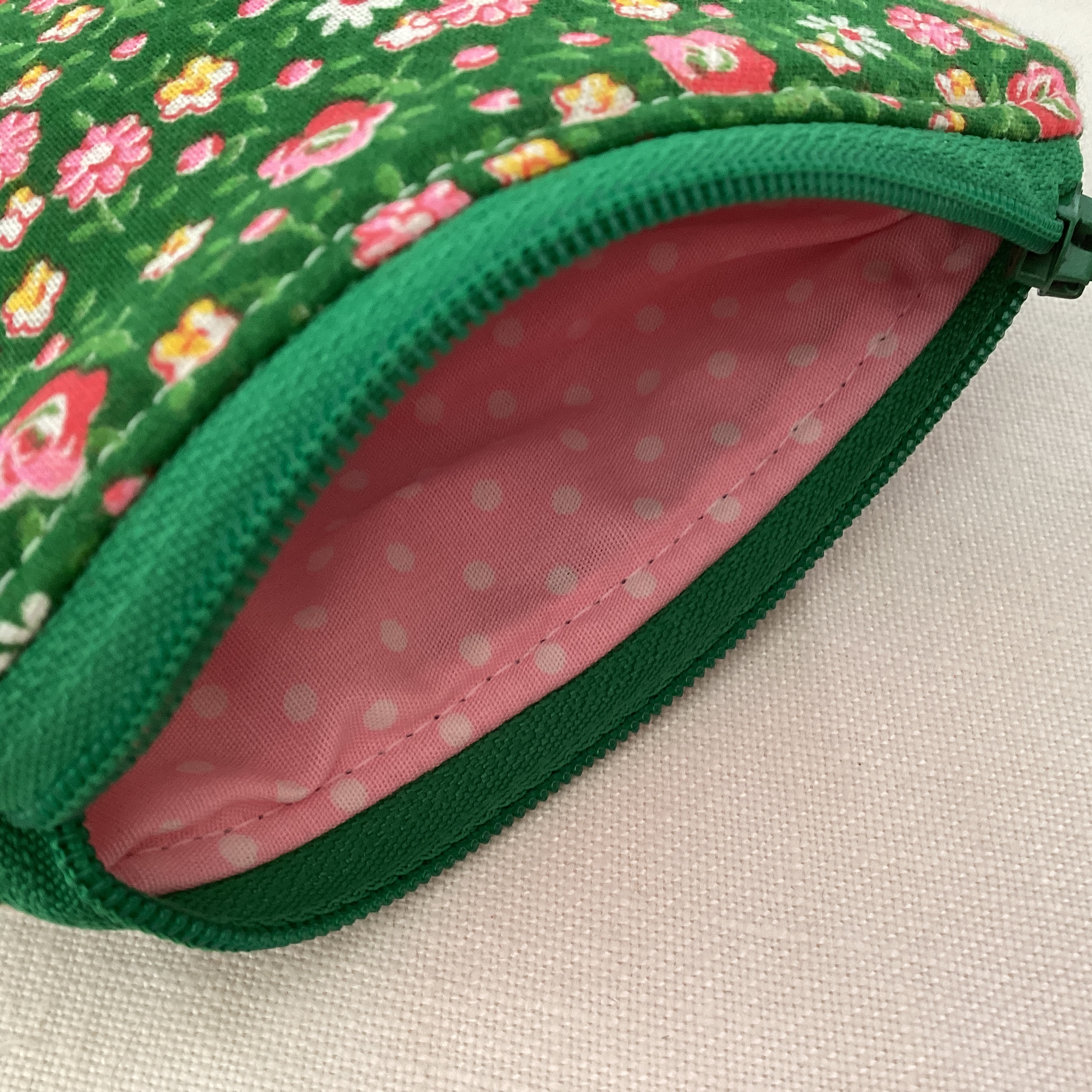 Zipped Coin Purse - green floral