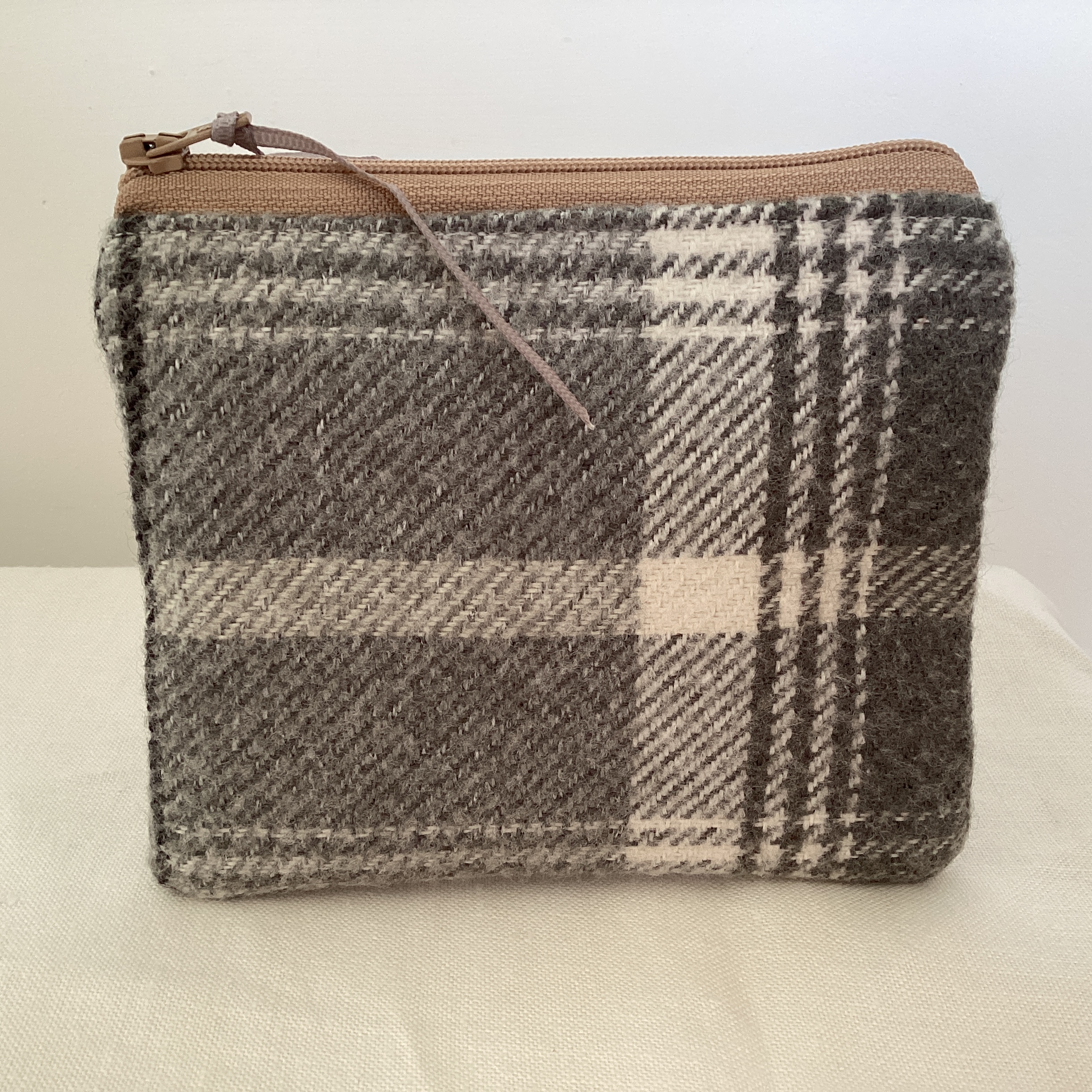 Zipped Coin Purse - grey tartan