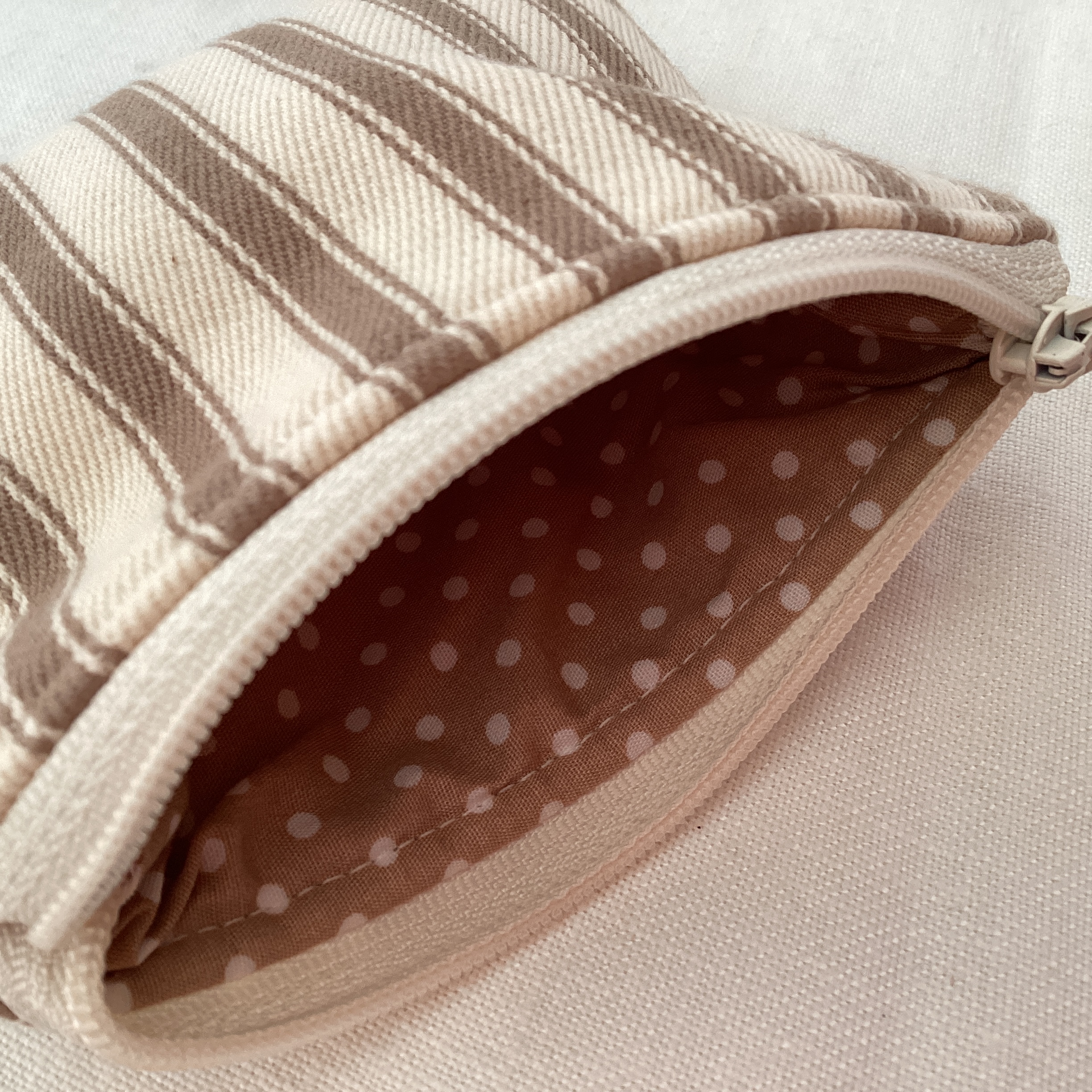 Zipped Coin Purse - beige and cream stripe