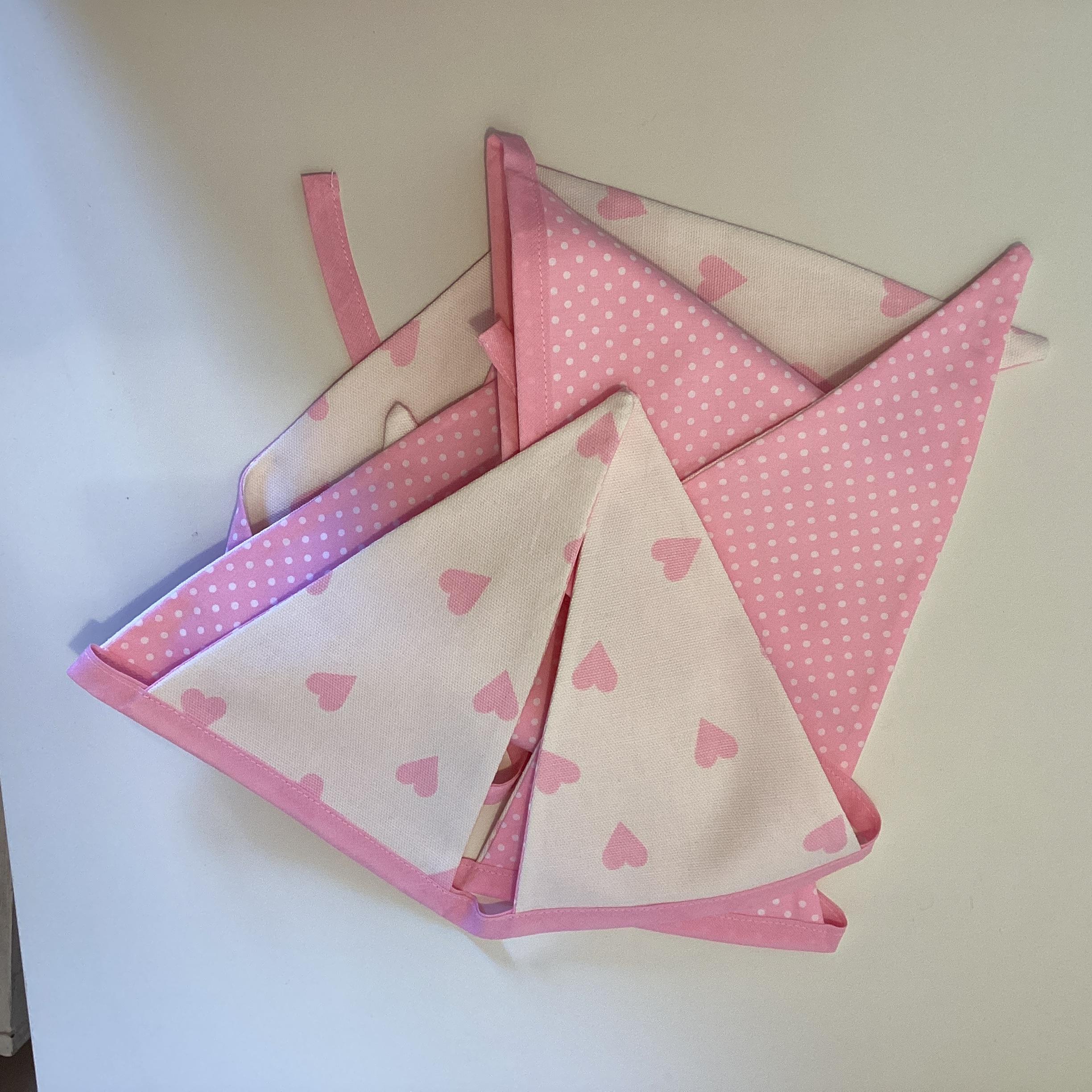 Bunting - pink hearts