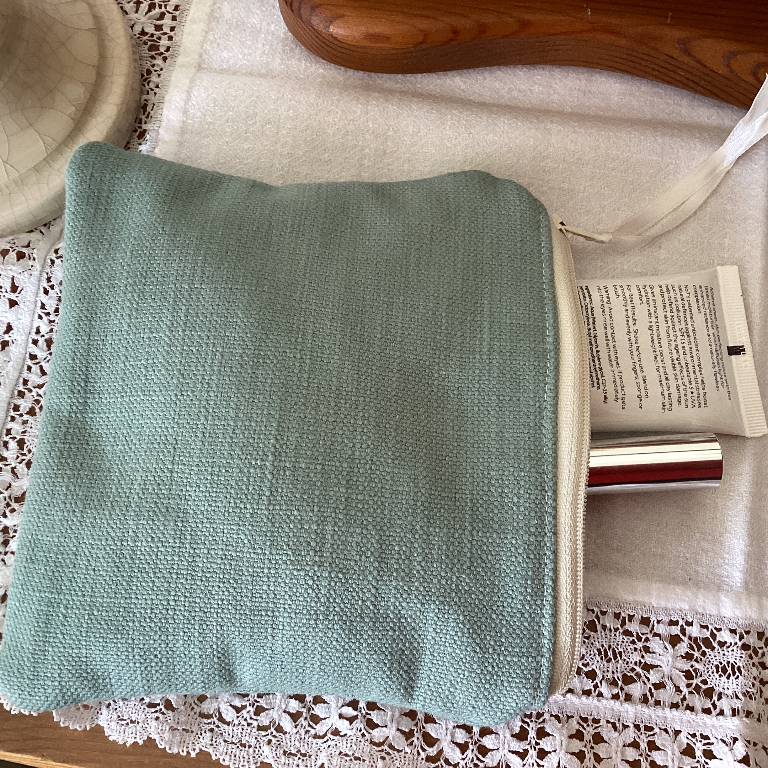 Zipped Pouch - turquoise