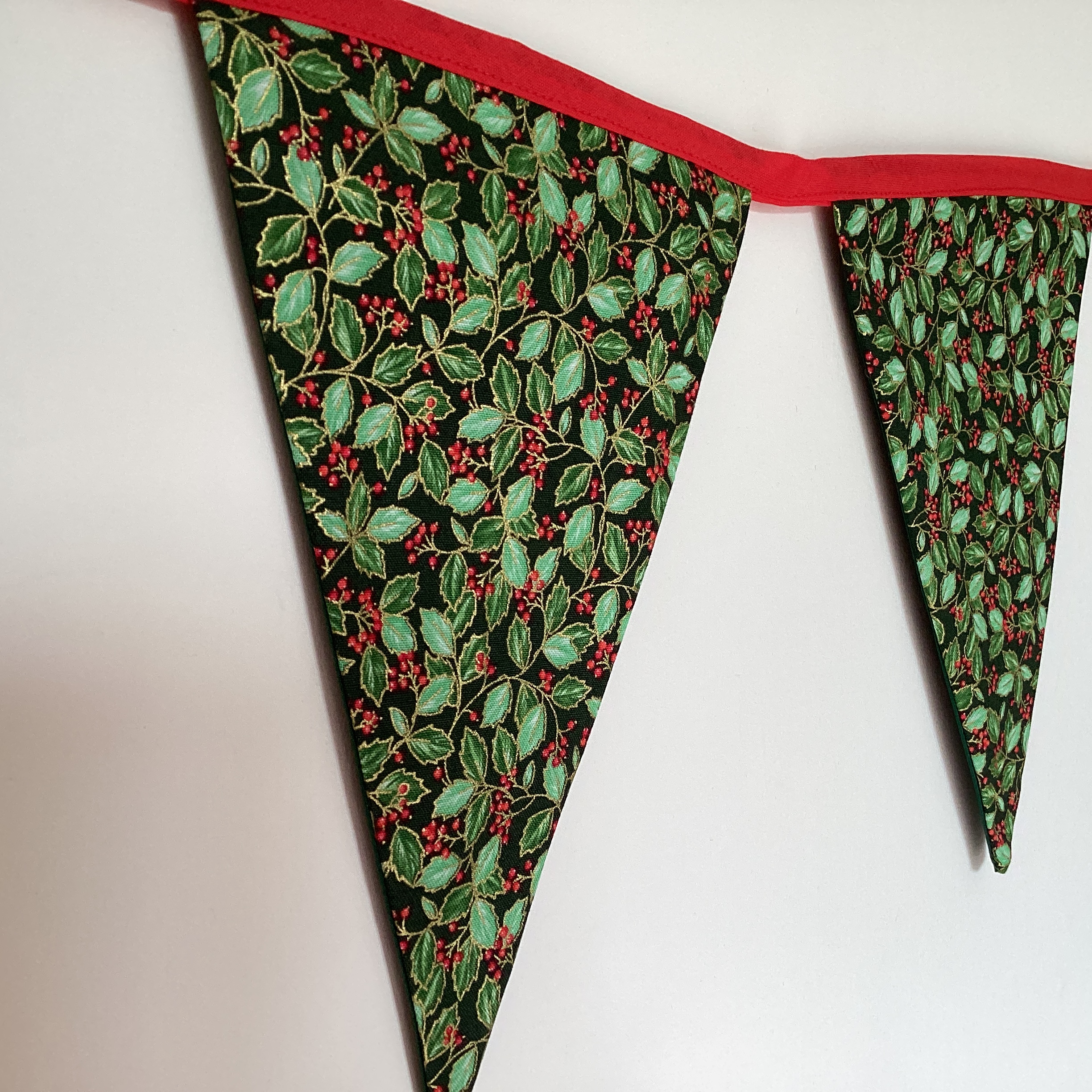 Christmas Bunting - ditsy green holly with red berries