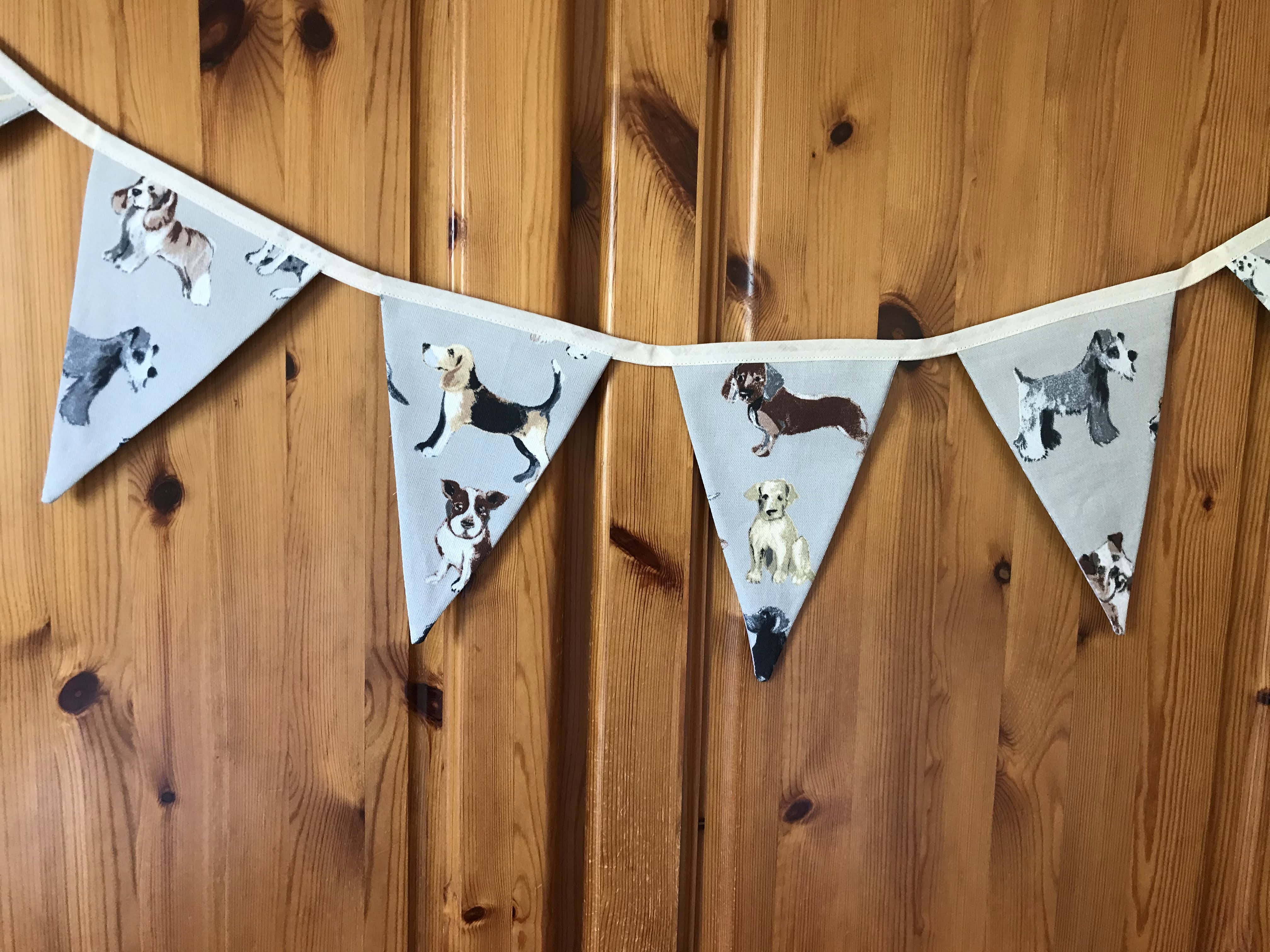 Bunting - dogs