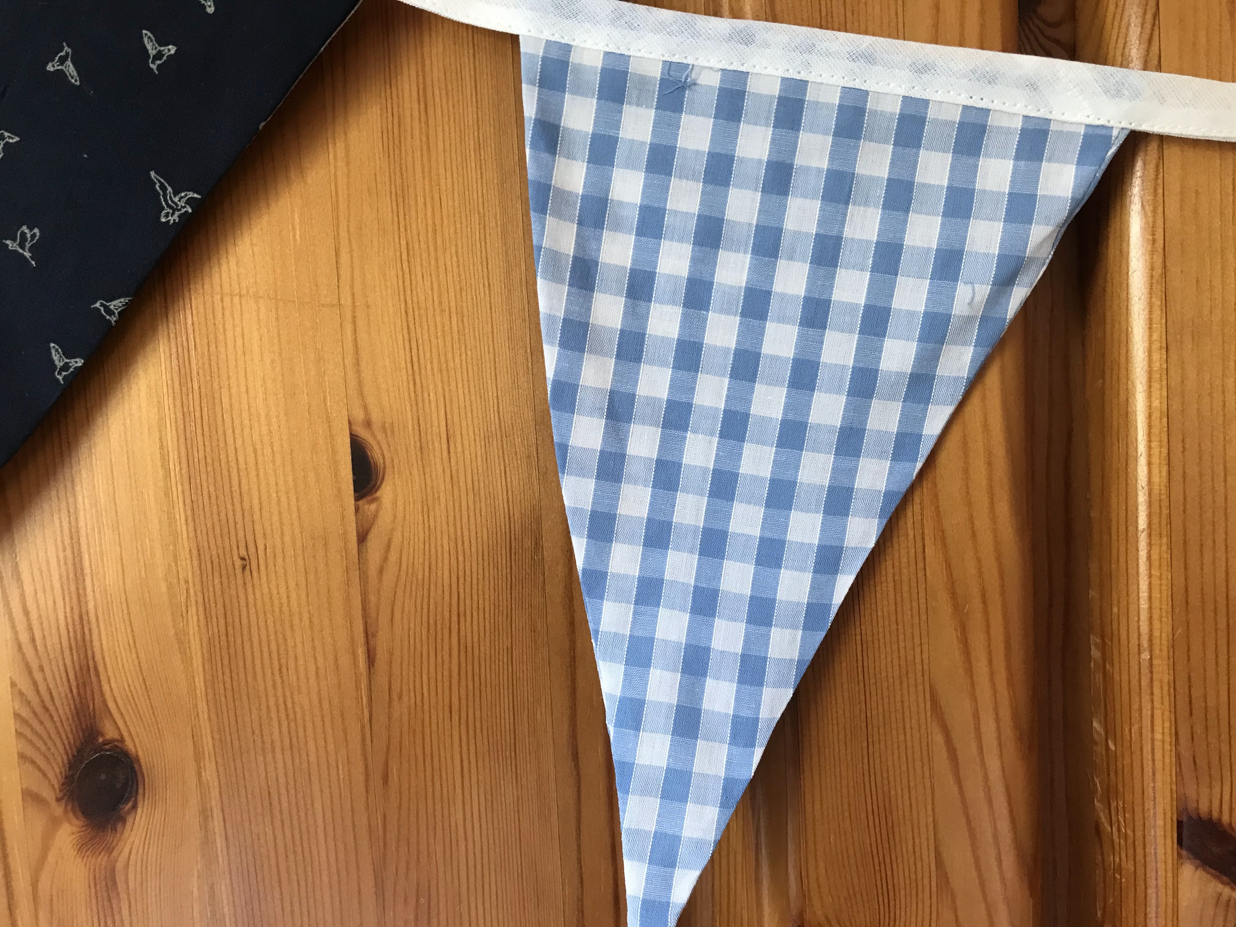 Bunting - birds and checks