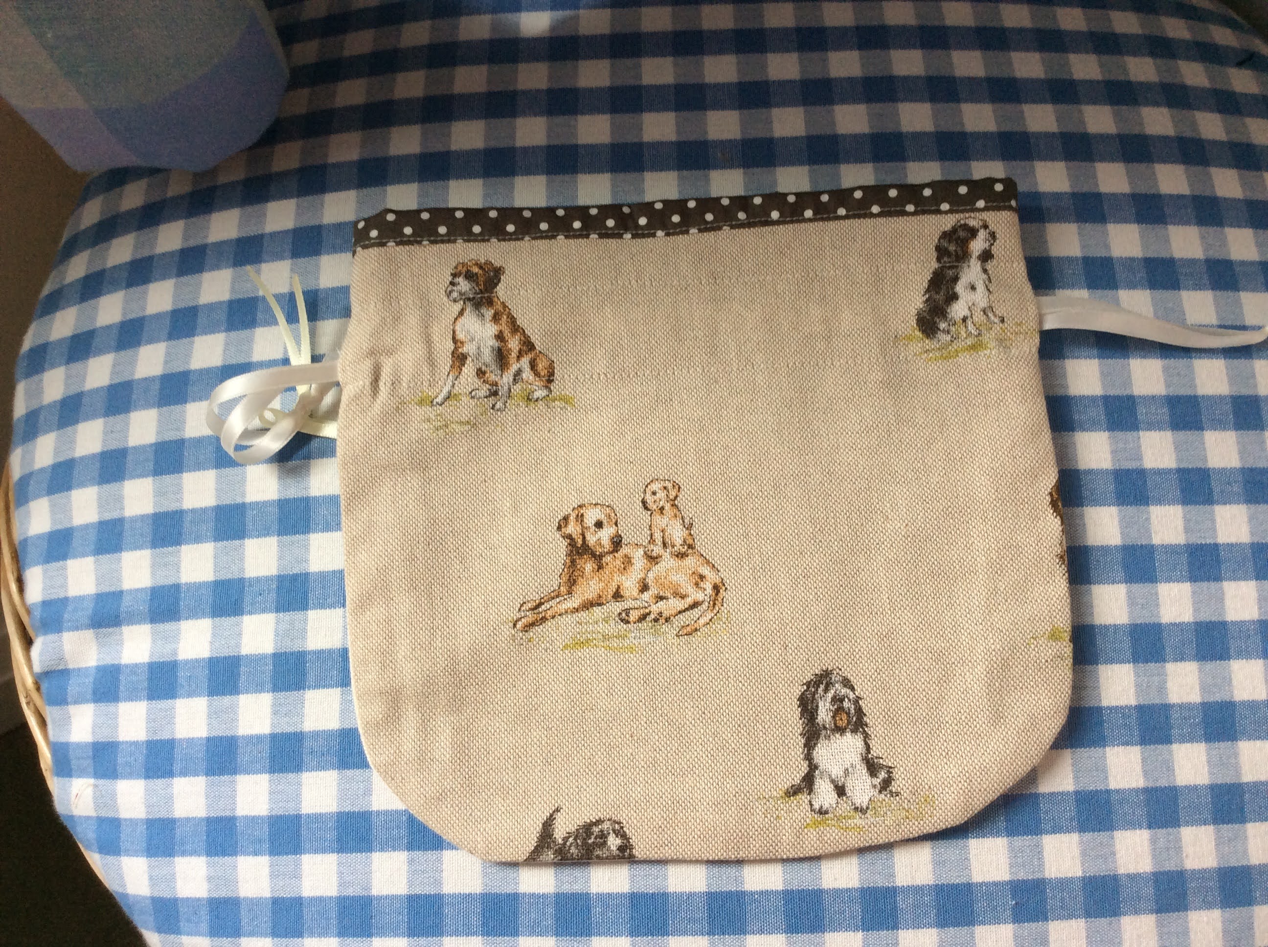 Drawstring Bag - dogs and spots