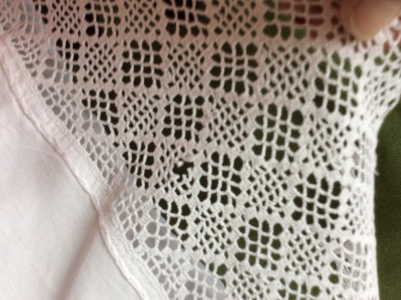 Vintage Table Cloth - white lace