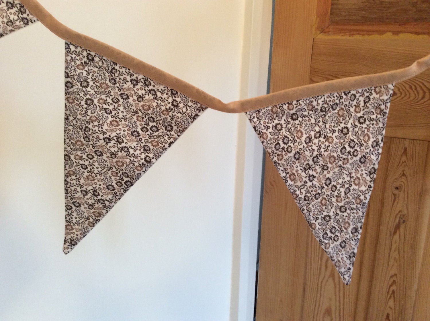 Bunting - beige and brown flowers