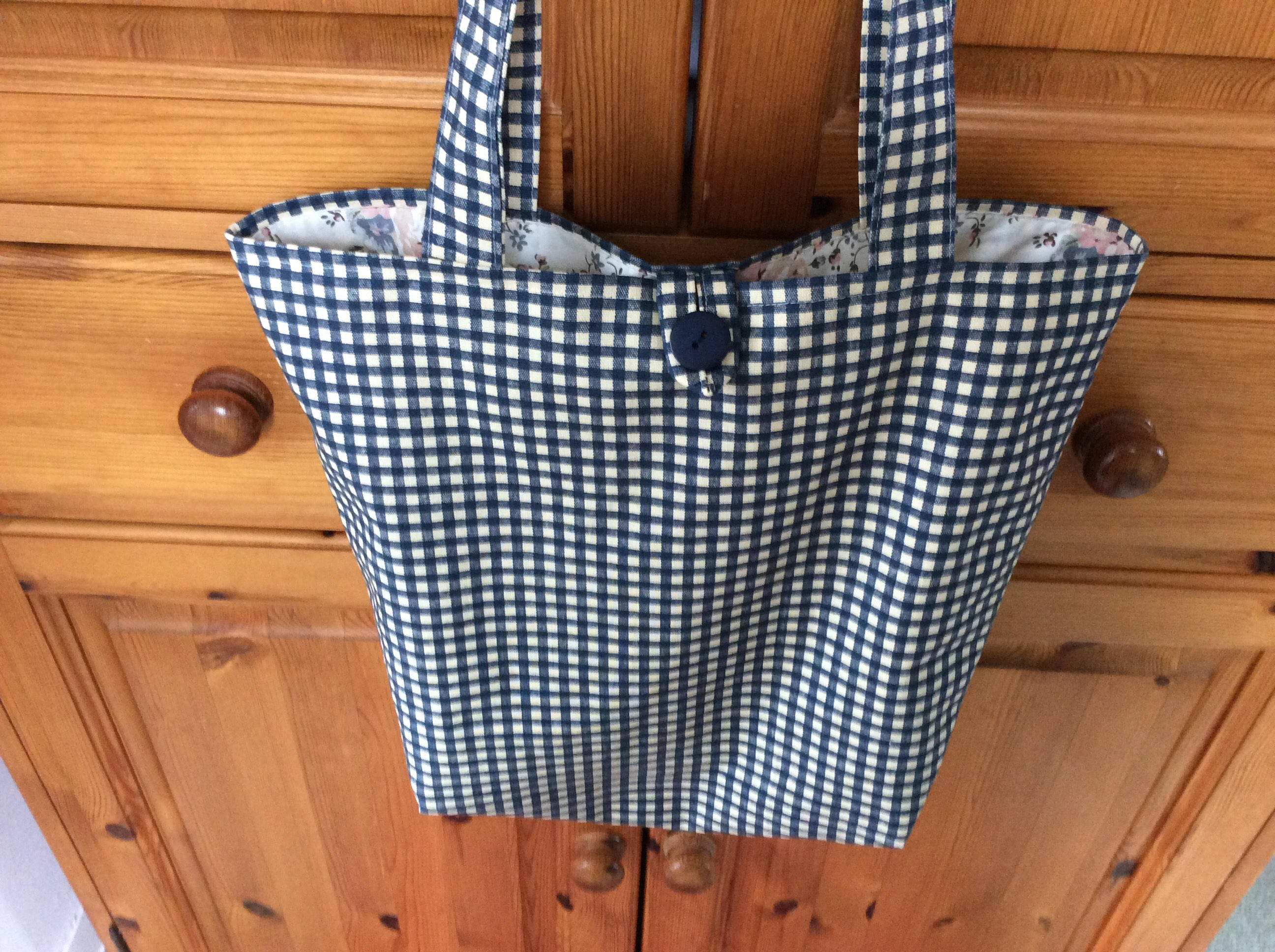 Tote Bag - blue check (flowery lining)