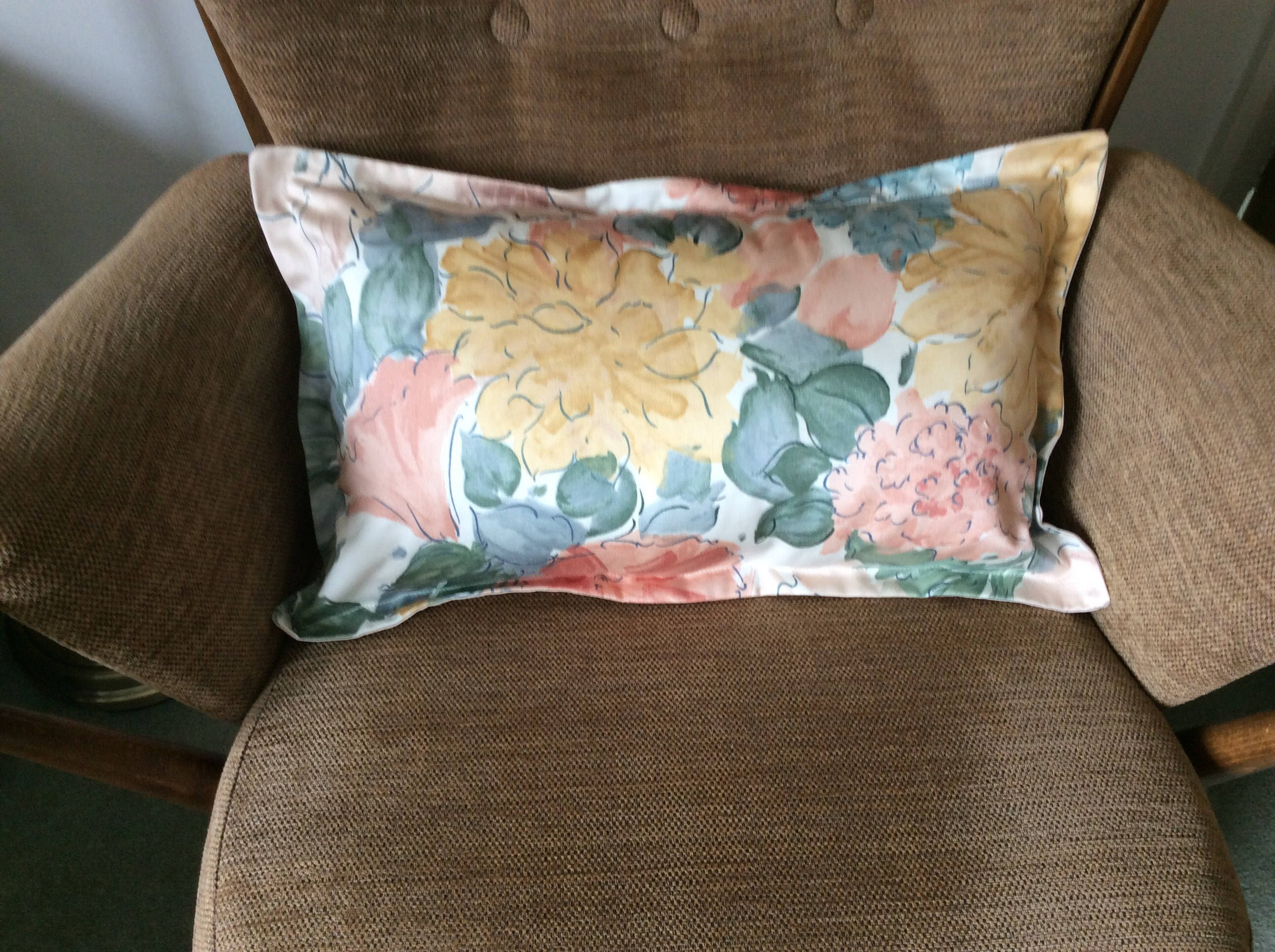 Cushions - large pale flowers